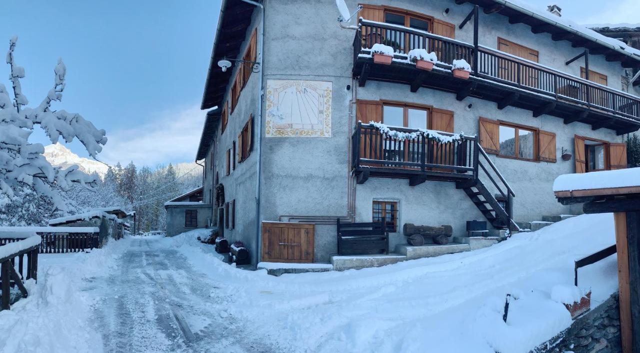 San Marco Farmhouse With A View. Sauze D'Oulx Bagian luar foto