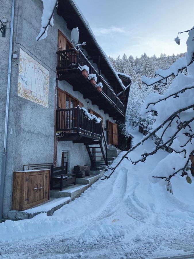 San Marco Farmhouse With A View. Sauze D'Oulx Bagian luar foto